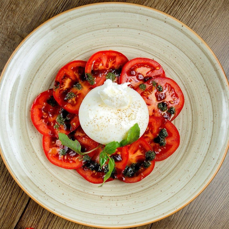 Burrata & heritage tomatoes