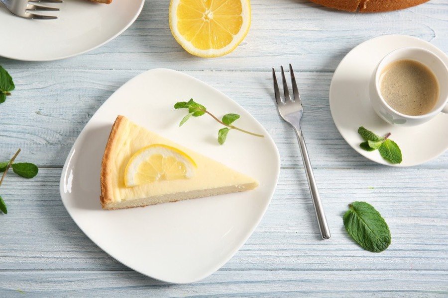 Lemon cheesecake